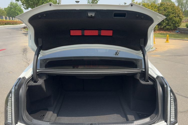 Used Cadillac ATS-L 2017 28T Fashion Edition
