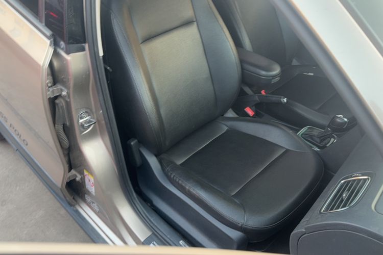 Used Volkswagen Polo 2014 1.6L Cross Polo Automatic