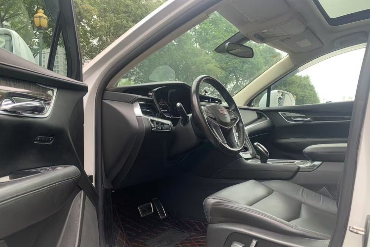 Used Cadillac XT5 2016 25T Luxury Model
