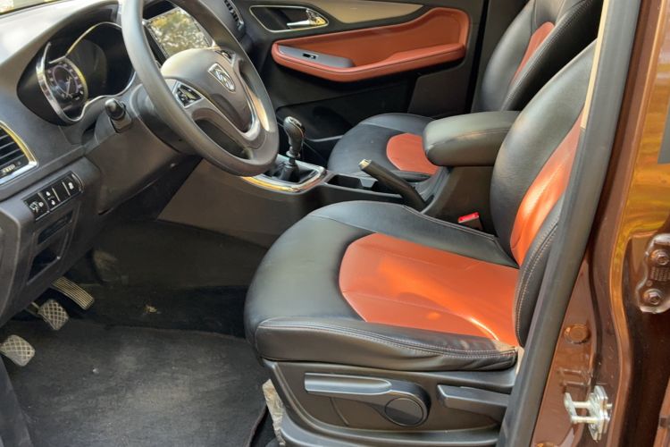 Used Baojun 560 2016 1.8L Manual Elite Version
