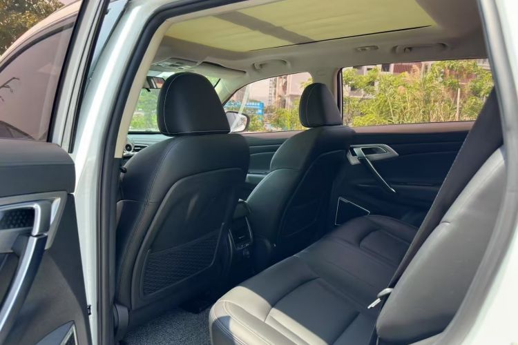 Used Geely Auto Emgrand X7 Sport 2016 1.8TD Automatic ZhiShang Model
