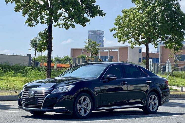 Used Toyota Crown 2015 2.0T Fashion Edition
