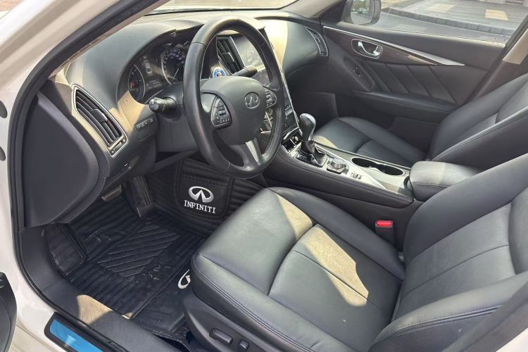 Used Infiniti Q50L 2016 2.0T Comfort Edition
