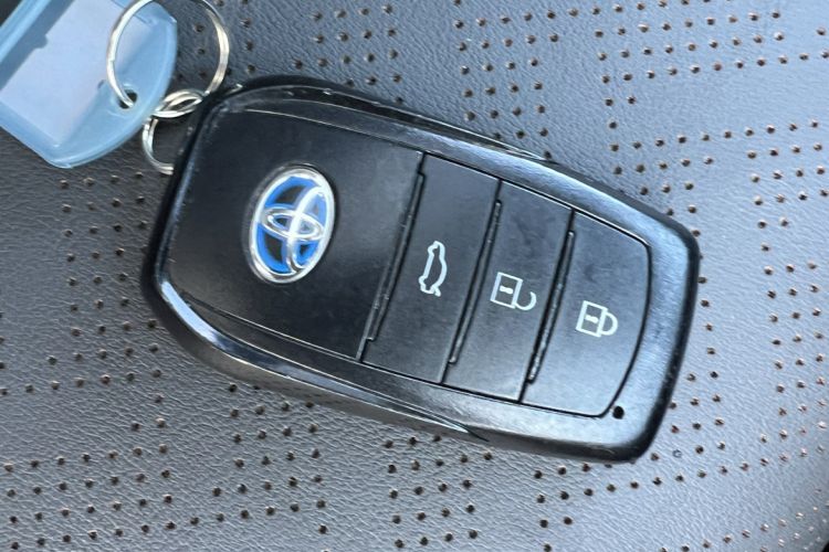 Used Toyota Levin 2023 Smart Electric Hybrid Dual-Engine 1.8L Sport Edition
