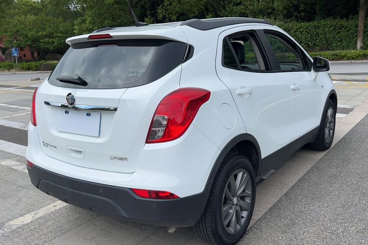 Used Buick Encore 2018 18T Automatic Two-Wheel Drive Urban Fashion Model
