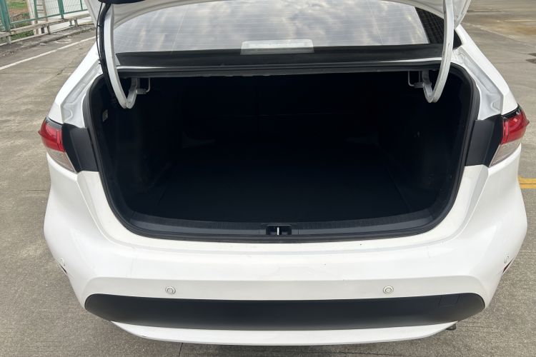 Used Toyota Levin 2022 Dual-Motor 1.8H E-CVT Leading Edition
