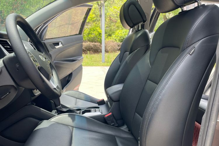 Used Hyundai Tucson 2015 1.6T Dual-Clutch Two-Wheel-Drive Smart Model
