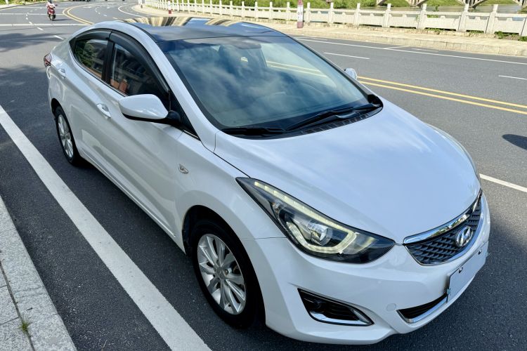 Used Hyundai Elantra 2016 1.6L Automatic Smart Version
