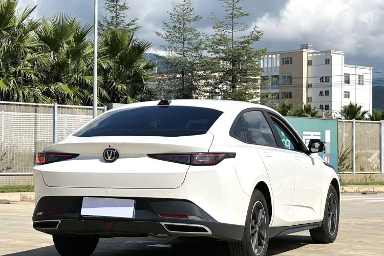 Used Changan Eado DD 2023 Blue Whale NE 1.5T GDI DCT Enjoy Edition
