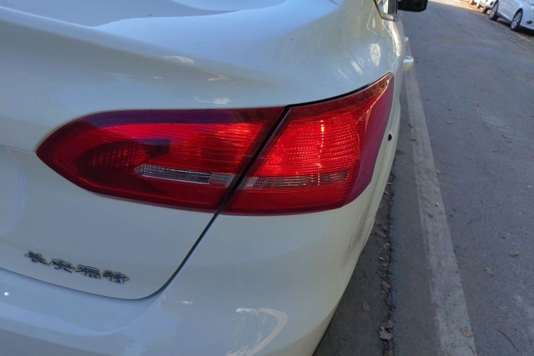 Used Ford Focus 2015 Sedan 1.6L Automatic Trend Model
