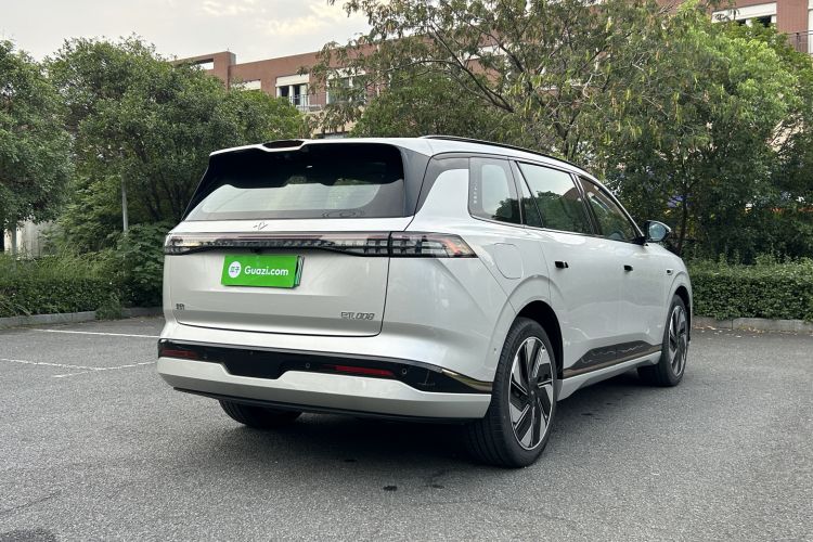 Used  eπ008 2024 210Max Range-Extended Version 6 Seats
