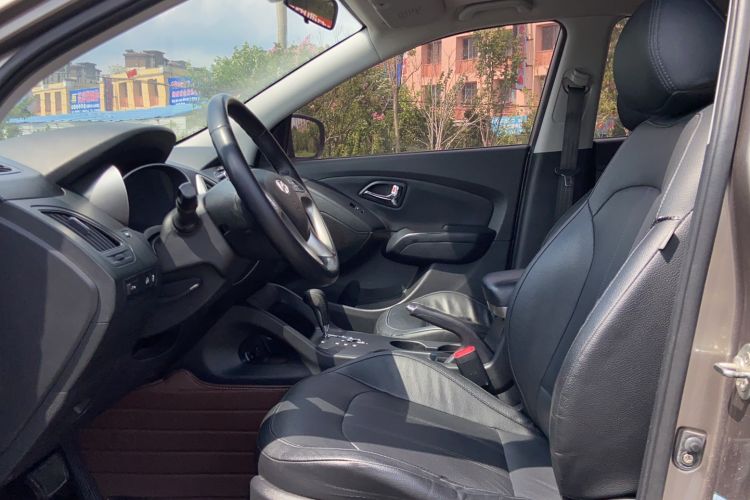 Used Hyundai ix35 2013 2.0L Automatic Two-Wheel Drive Smart GLS China IV Standard
