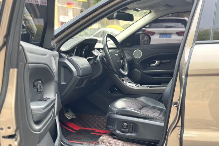 Used Land Rover Range Rover Evoque 2018 240 PS HSE DYNAMIC All-Wheel Drive Edition
