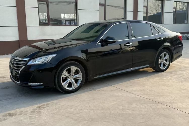 Used Toyota Crown 2015 2.0T Fashion Edition
