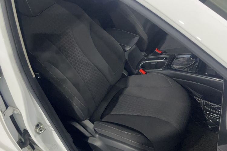 Used Roewe i5 2020 1.5L Automatic 4G Connected Linghao Edition
