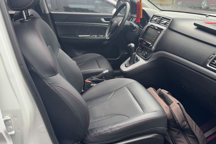 Used Haval M6 2019 1.5T DCT Two-Wheel Drive Elite Version China VI Standard
