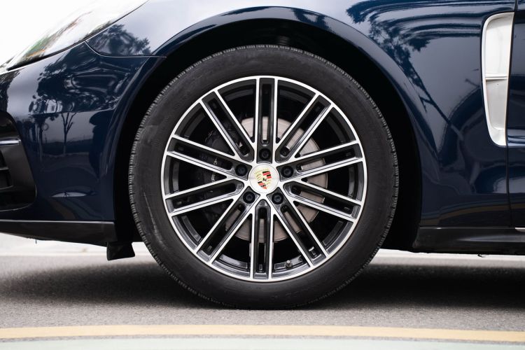 Used Porsche Panamera 2019 Panamera 4 Executive Long Wheelbase 2.9T