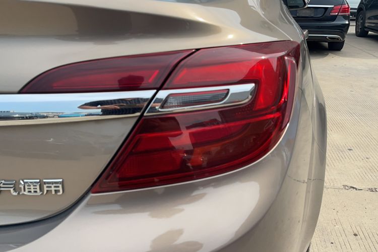 Used Buick Regal 2015 2.0L Leading Fashion Edition
