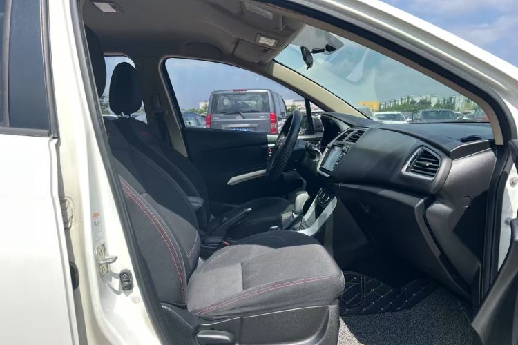 Used Suzuki S-Cross 2014 1.6L CVT Two-Wheel Drive Entry Model
