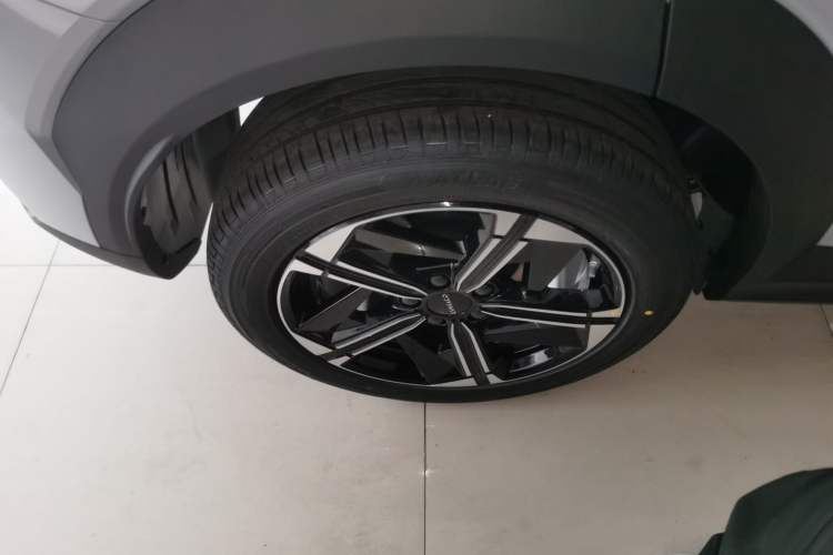 Used Lynk & Co 06 EM-P 2023 EM-P 56 Standard Range Pro