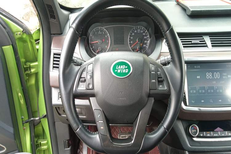 Used Land X7 2016 2.0T Panoramic Prestige Edition