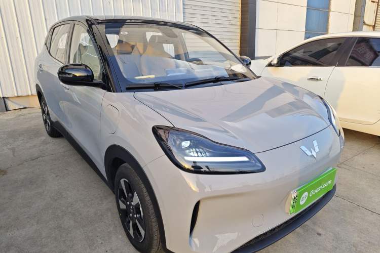 Used Wuling Bingo PLUS 2024 330 km Range Five-Seater Version
