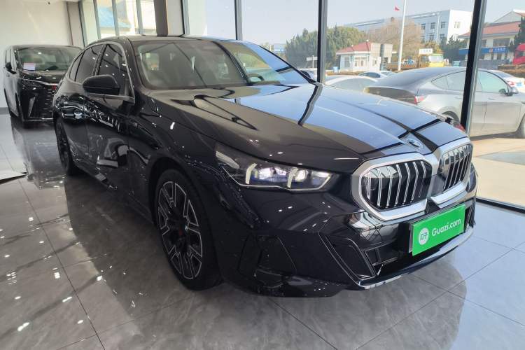 Used BMW 5 Series 2025 530Li Luxury Edition M Sport Package
