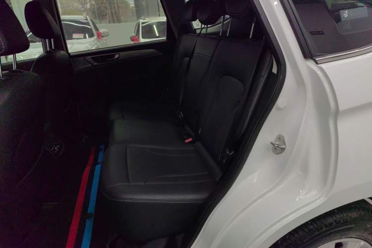 Used Haval M6 2021 PLUS 1.5T DCT Smart Enjoyment Model