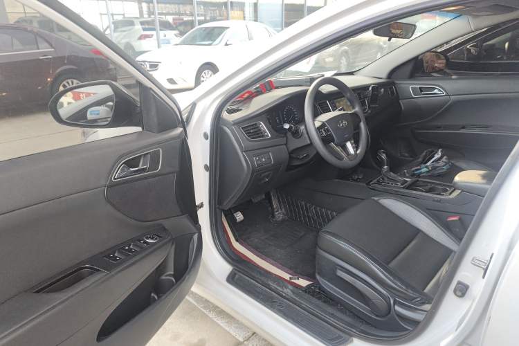 Used Hyundai Mistra 2016 1.8L Automatic Smart GLS