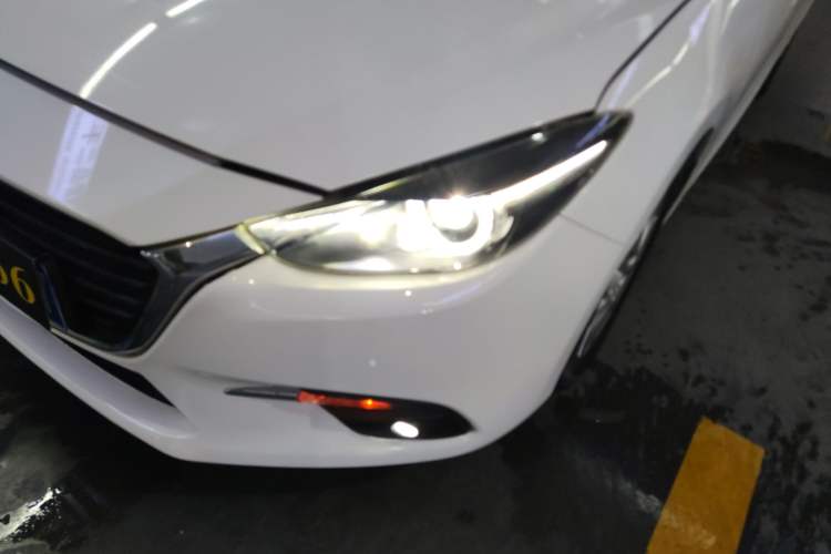 Used Mazda Mazda 3 Axela 2017 Sedan 1.5L Automatic Luxury Model Emission Standard China V