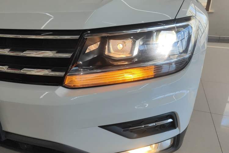 Used Volkswagen Tiguan L 2019 330TSI Automatic Two-Wheel Drive Smart Luxury Version China VI Standard