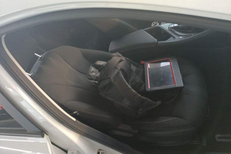 Used Roewe i5 2021 1.5L CVT Platinum Edition
