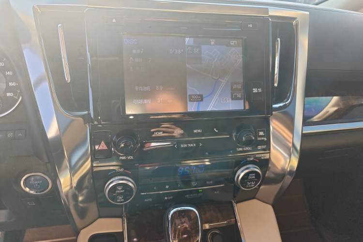 Used Toyota Alphard 2019 Dual-Engine 2.5L Luxury Edition
