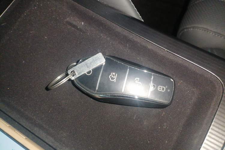 Used BYD Song L DM-i 2025 Intelligent Driving Version 160 km Beyond-Range Type