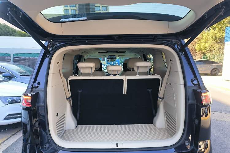 Used VOYAH Dream 2022 0-Carbon Edition Dream+ Smart Enjoyment Package 475 km
