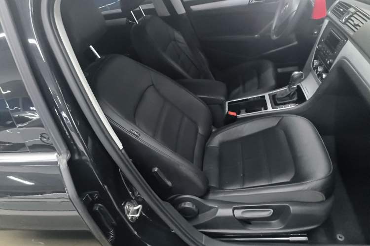 Used Volkswagen Passat 2015 1.4TSI DSG Prestige Edition