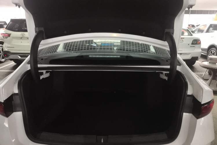 Used BYD Qin PLUS 2025 DM-i Smart Drive 55KM Beyond Model
