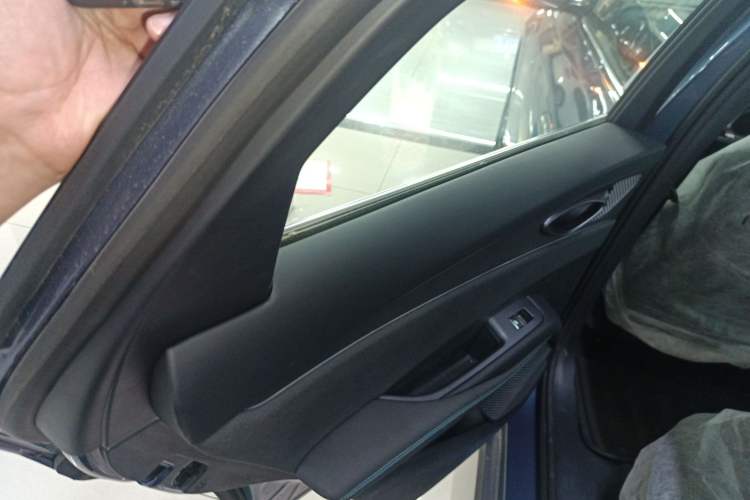 Used BYD Seal 06 New Energy 2024 DM-i 120KM Luxury Model
