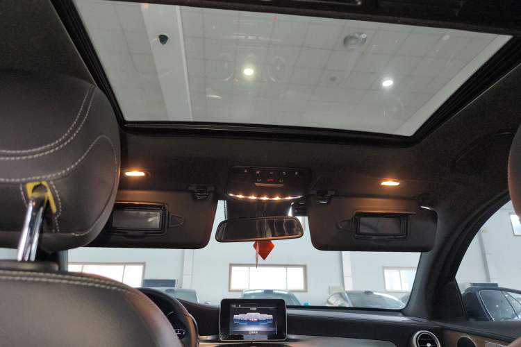 Used Mercedes-Benz GLC Coupe 2018 GLC 260 4MATIC Coupe SUV