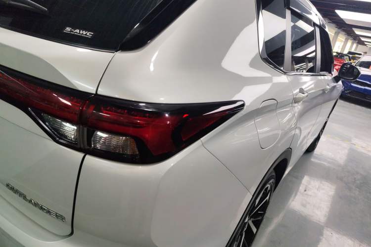 Used Mitsubishi Outlander 2023 1.5T CVT Four-Wheel Drive Prestige Edition 7 Seats