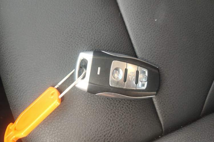 Used Haval H2 2016 Red Label 1.5T Manual Two-Wheel Drive Elite Model
