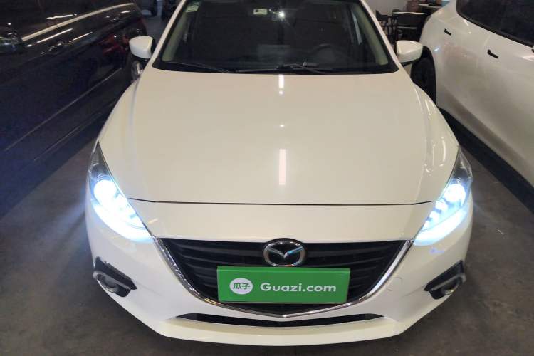 Used Mazda Mazda 3 Axela 2016 Sedan 1.5L Automatic Comfort Model
