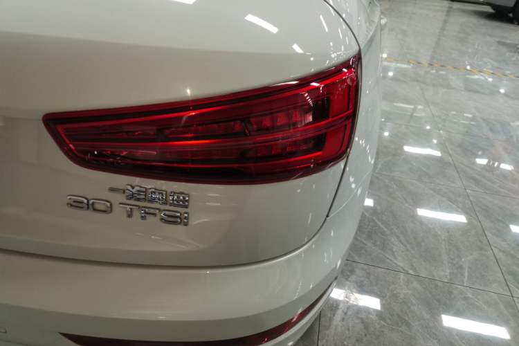 Used Audi Q3 2017 30 TFSI Fashion Model
