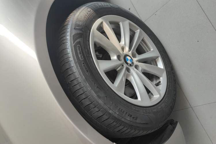 Used BMW 5 Series 2014 520Li Elegant Model