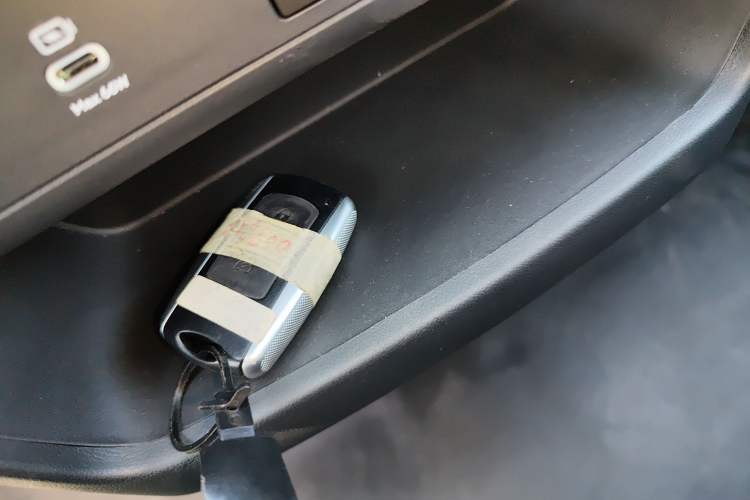 Used Ruichi EC75 2025 Model Passenger Vehicle Smart Driving Edition Pioneer I 41.5 kWh