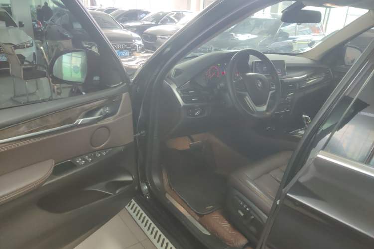 Used BMW X5 2017 xDrive35i Elegant Edition
