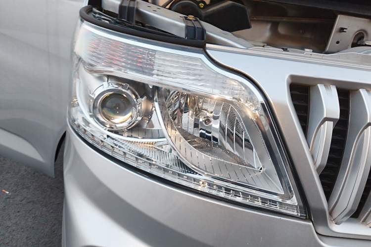 Used Chana Ruixing M60 2023 1.5L GDI Comfort-Class Passenger Vehicle 6/7 Seats
