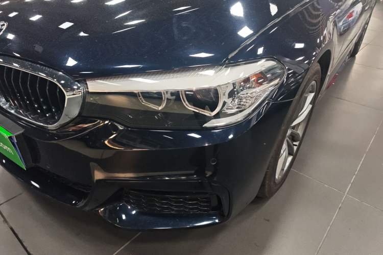 Used BMW 5 Series (Import) 2018 525i M Sport Package