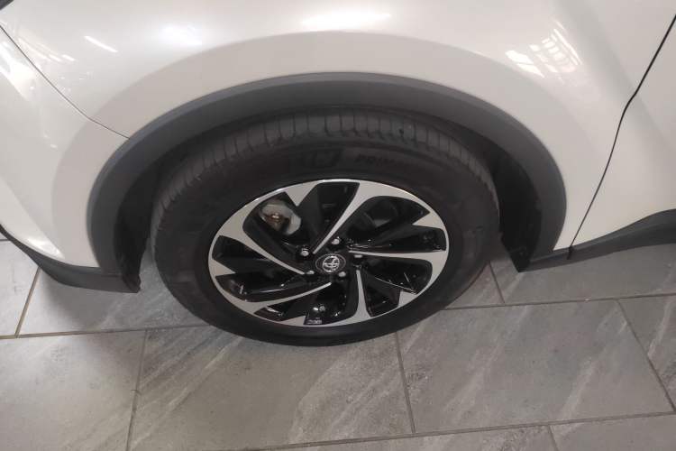 Used Toyota IZOA 2020 2.0L Yi Xiang CARE
