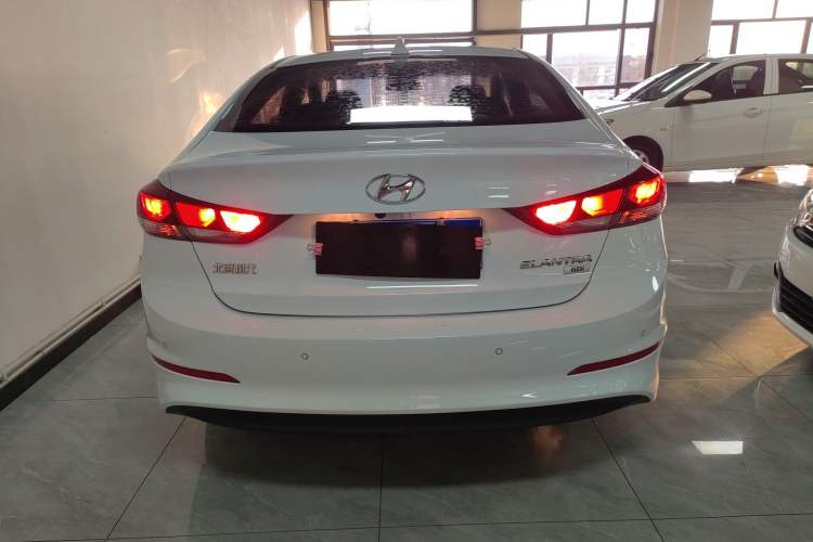 Used Hyundai Elantra 2016 1.6L Automatic ZhiXuan – Elite Version